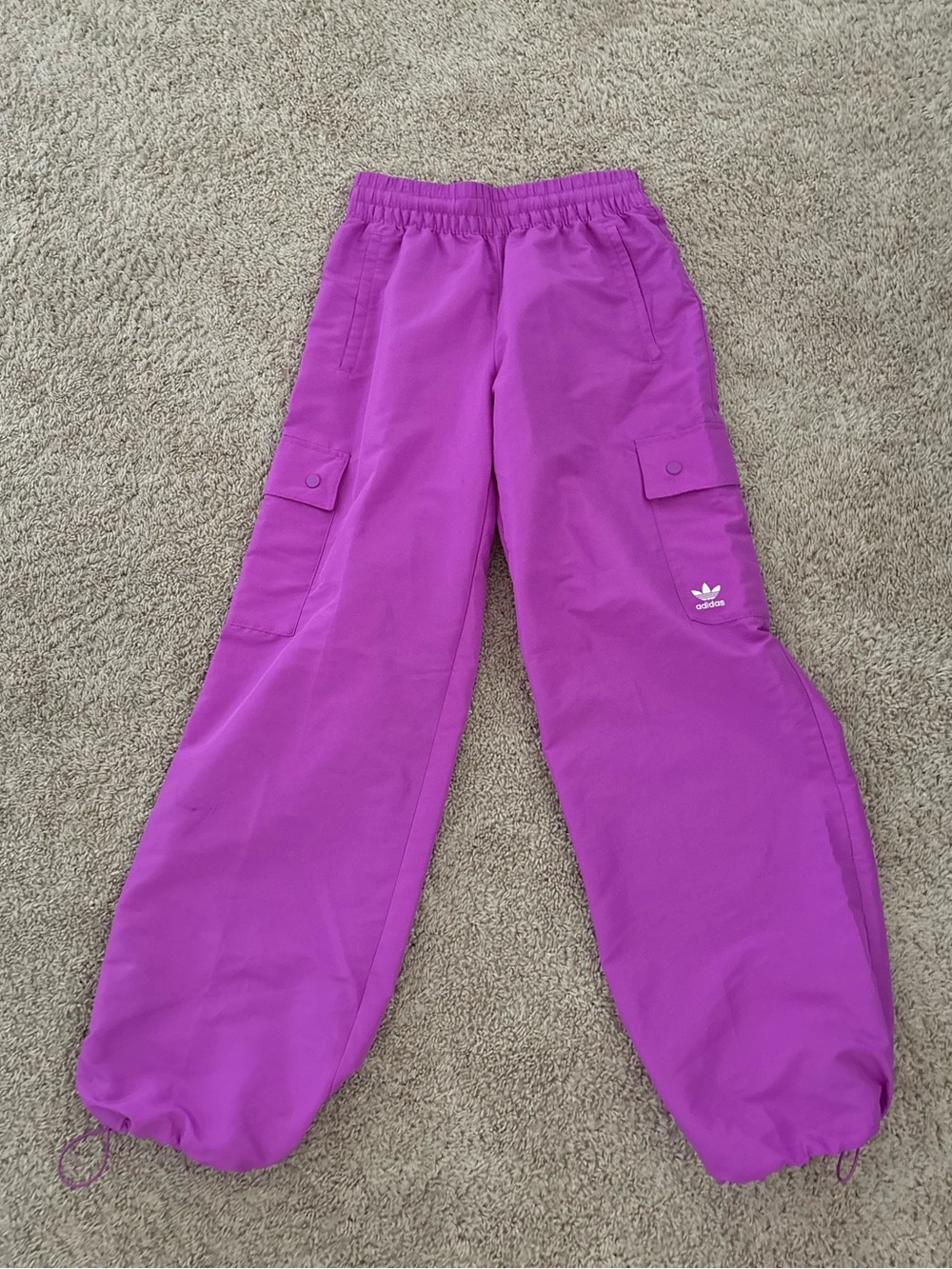 Women's Adidas Woven Cargo Pants - Picture 10 of 10